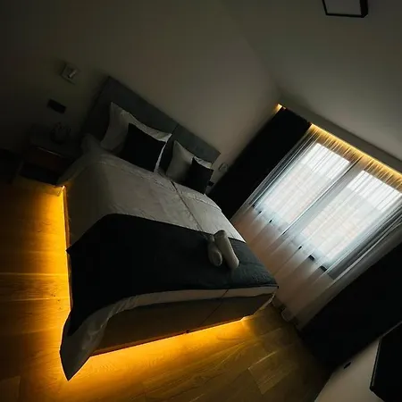 شقة Crystal Old Town