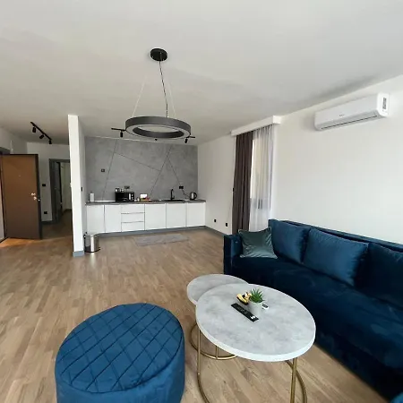 Crystal Old Town شقة *