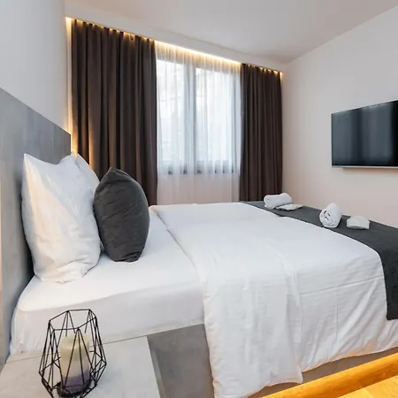 Crystal Old Town サラエヴォ