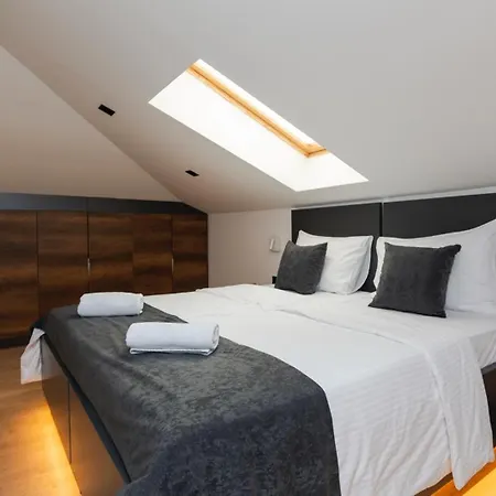 Crystal Old Town * サラエヴォ